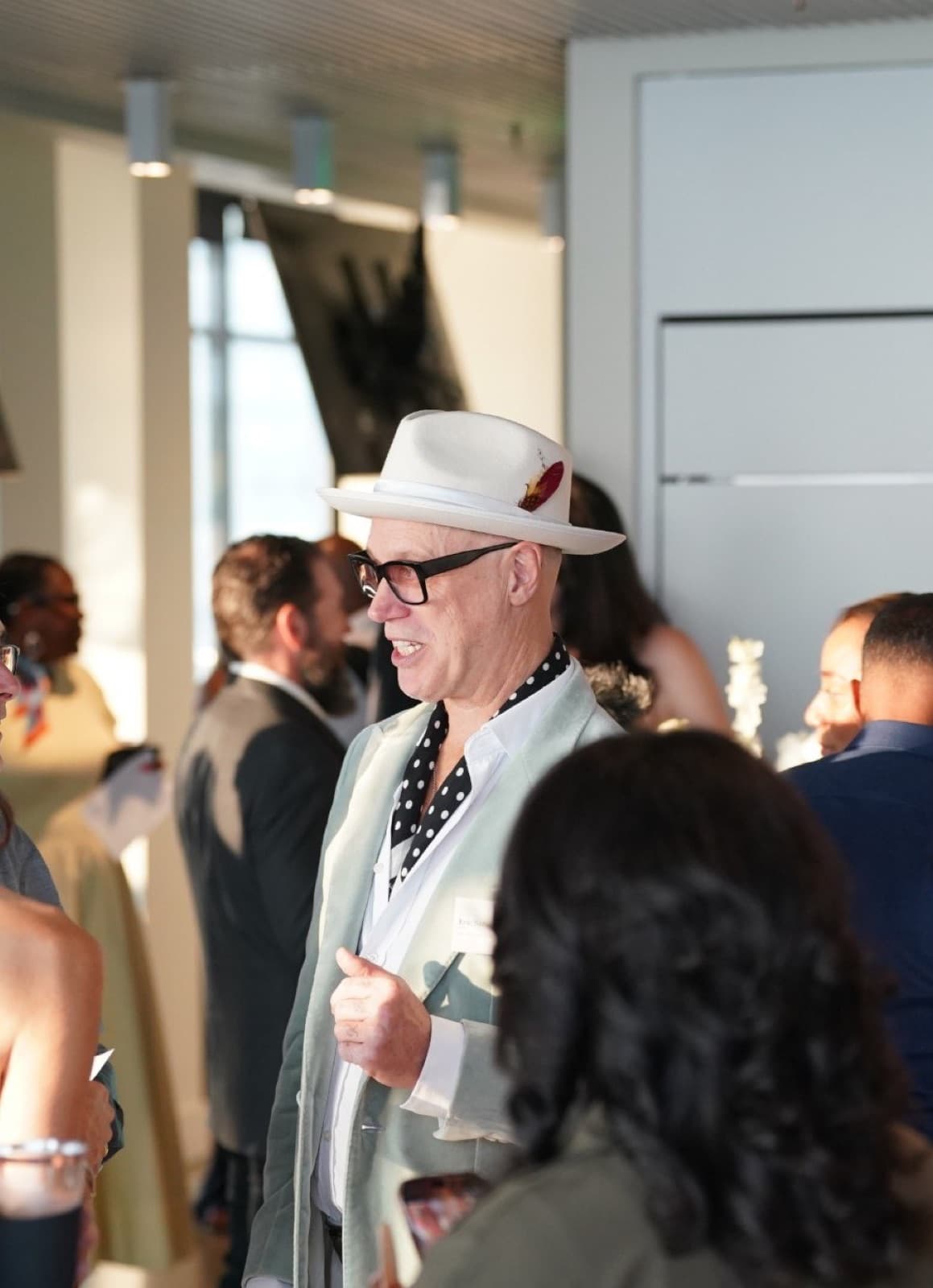 A guest in a white hat at the Vantage launch